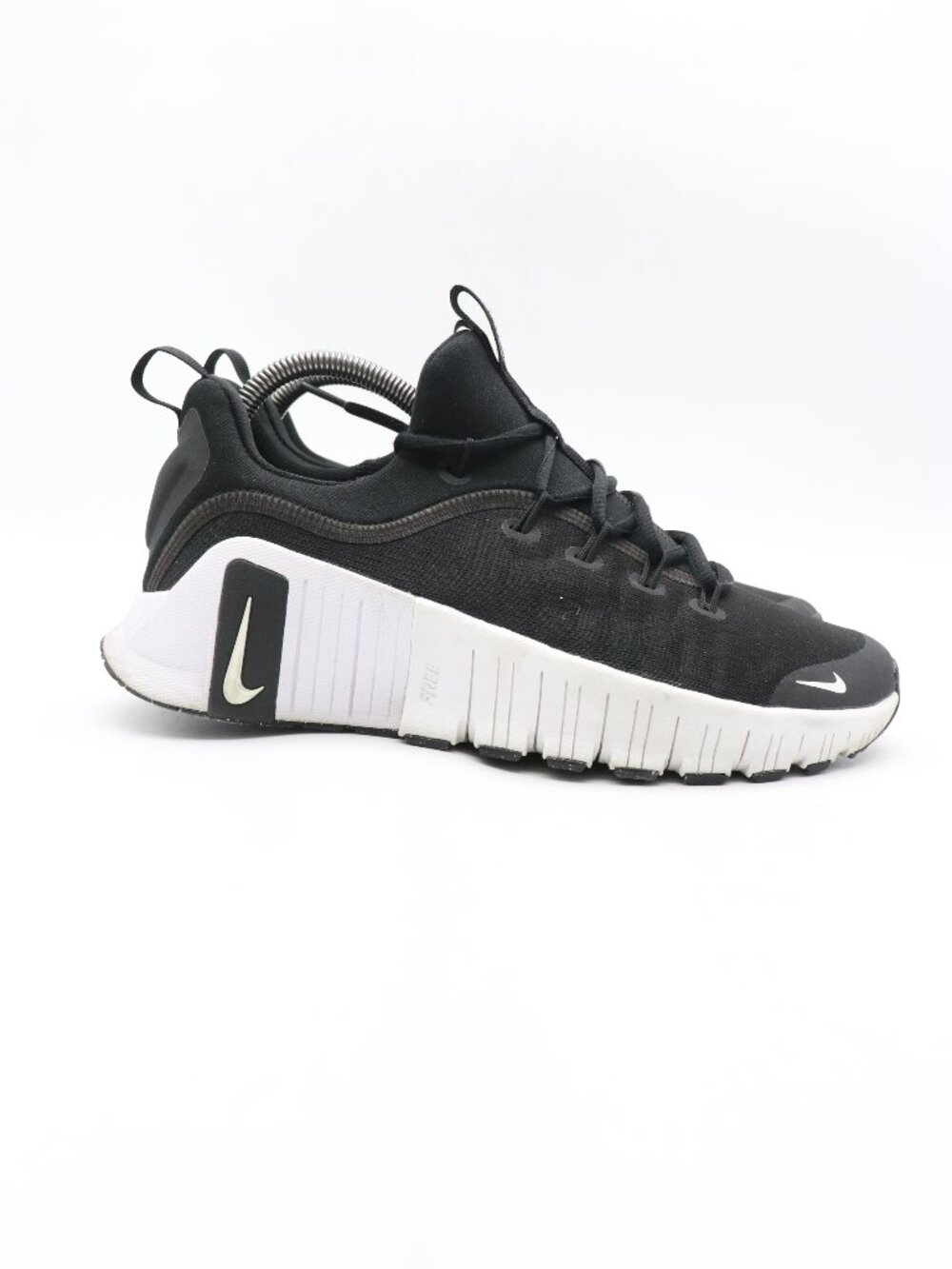 Nike Free Metcon 6 Women's Size 9 Workout Shoes Black White Sneakers FJ7126-001